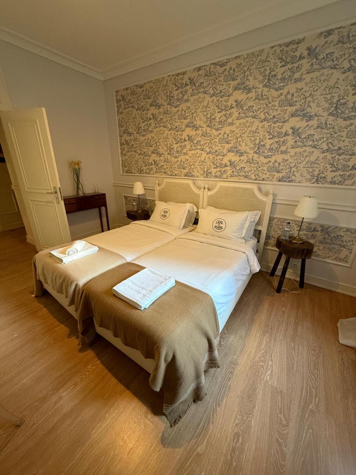 Bed and Breakfast Lapa 82 Lisbona Esterno foto