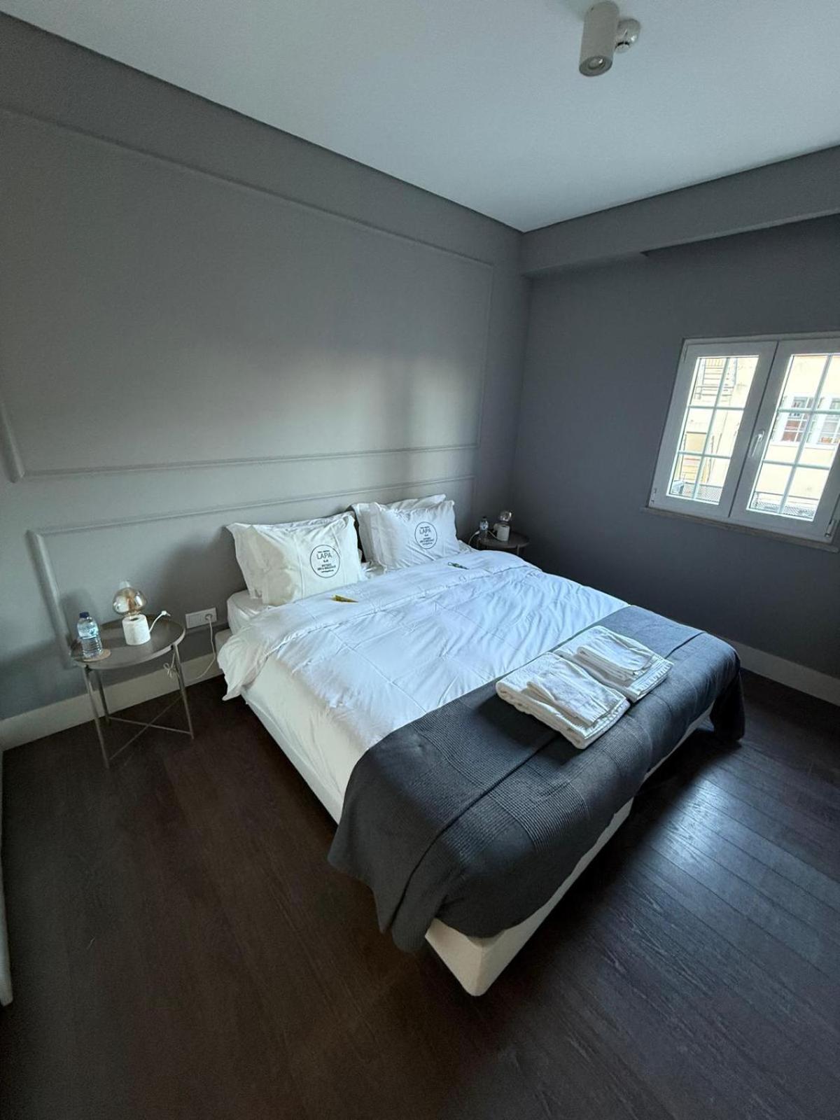 Bed and Breakfast Lapa 82 Lisbona Esterno foto