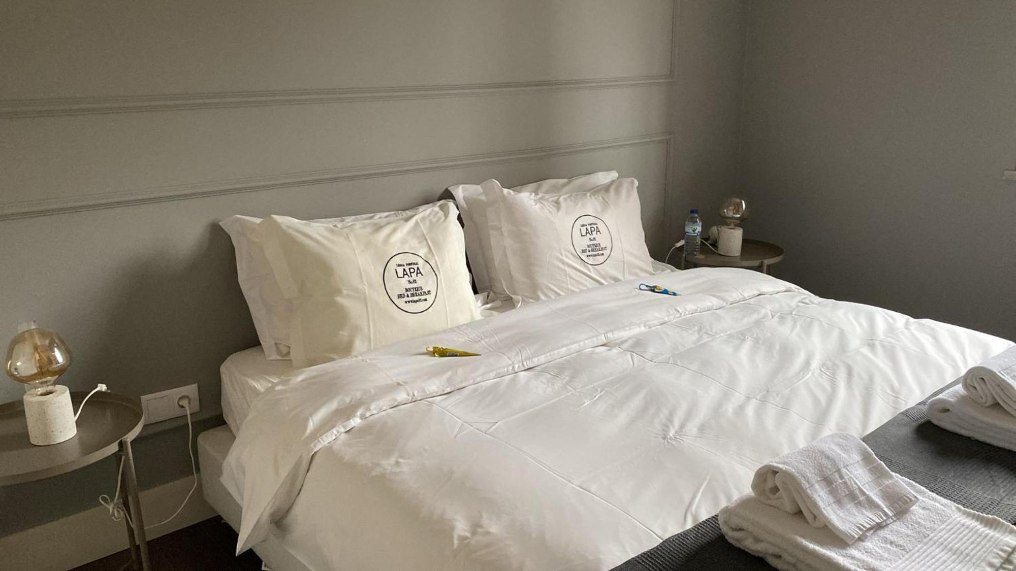 Bed and Breakfast Lapa 82 Lisbona Esterno foto